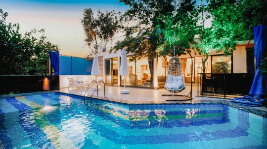 Villa Dore – Kalkan İslamlar Saunalı Çift Jakuzili Korunaklı Kiralık Villa